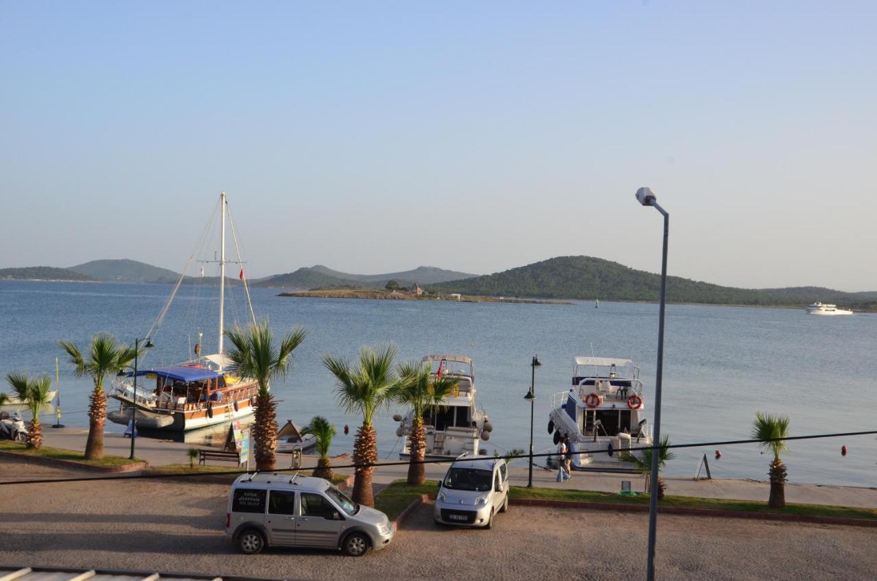 Aliye Hanim Hotel Айвалык Экстерьер фото