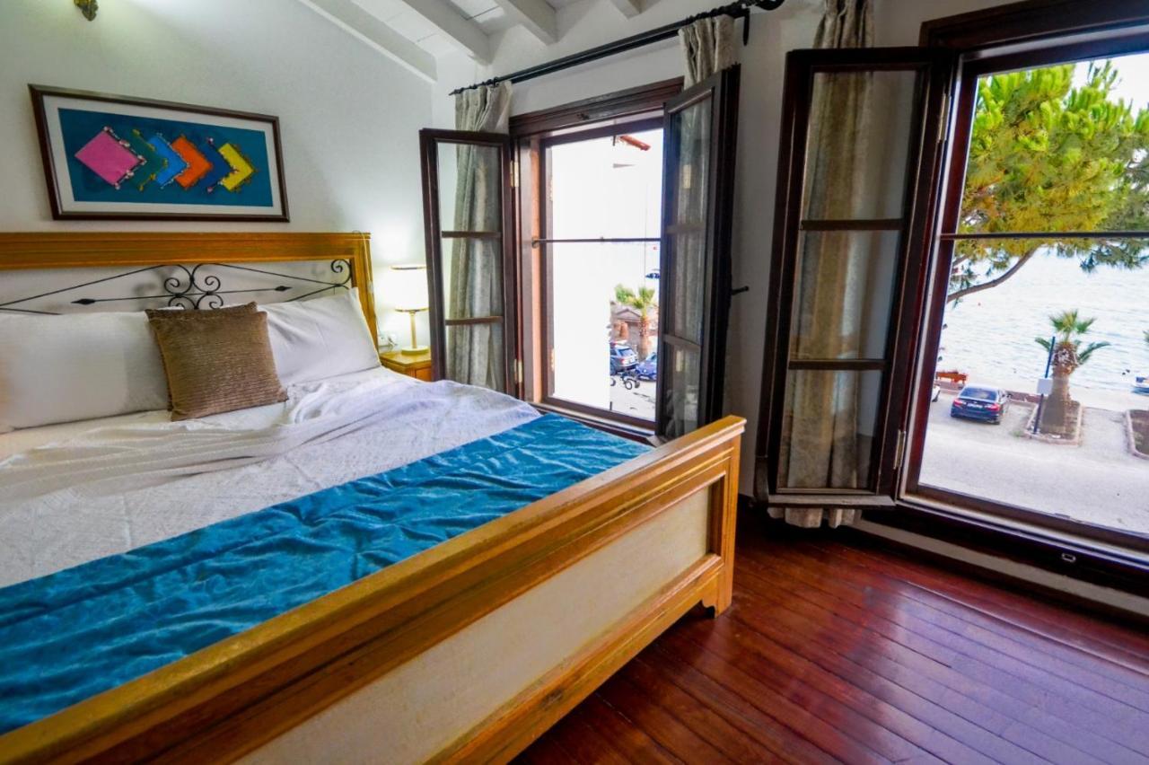 Aliye Hanim Hotel Айвалык Экстерьер фото