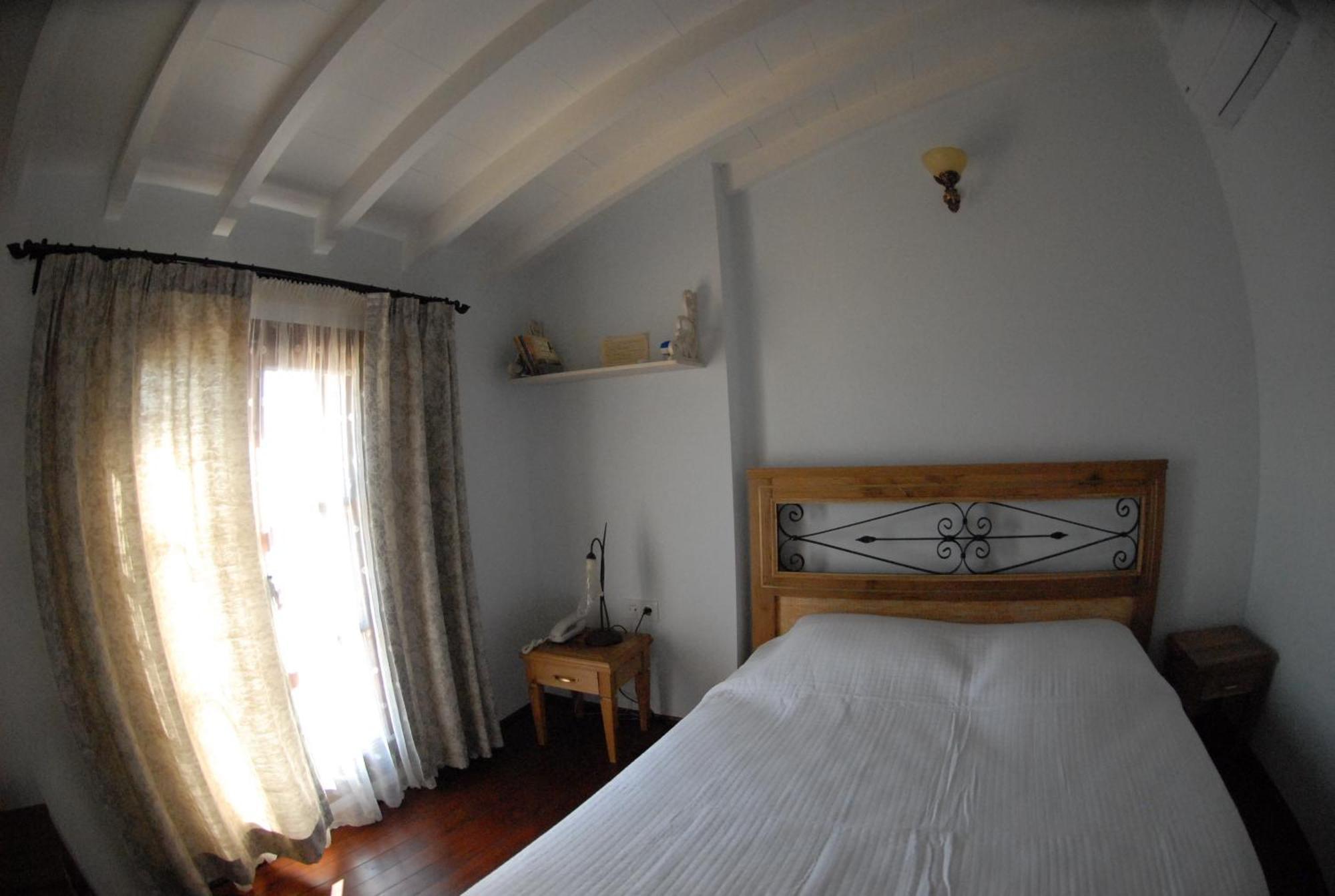 Aliye Hanim Hotel Айвалык Экстерьер фото