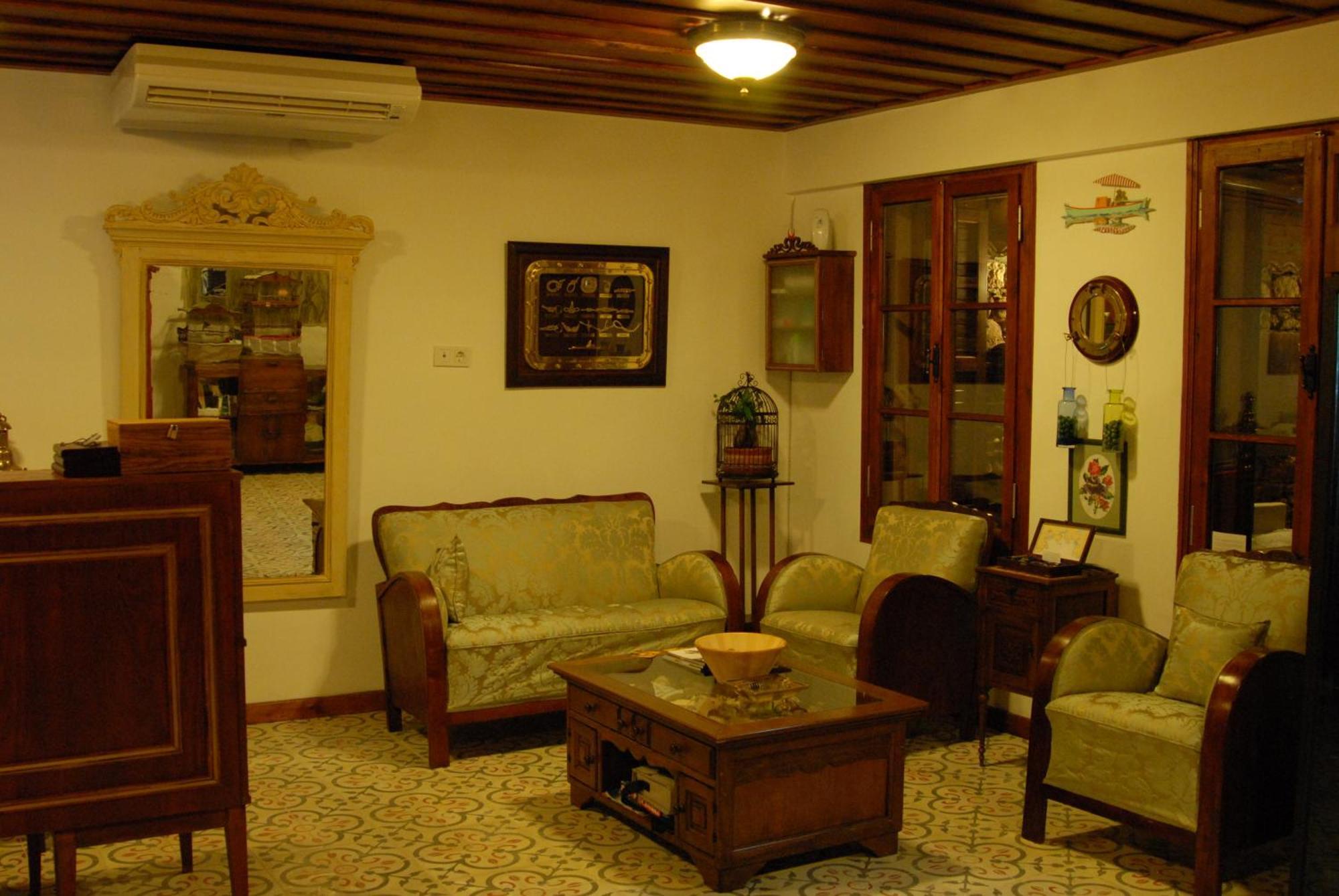Aliye Hanim Hotel Айвалык Экстерьер фото